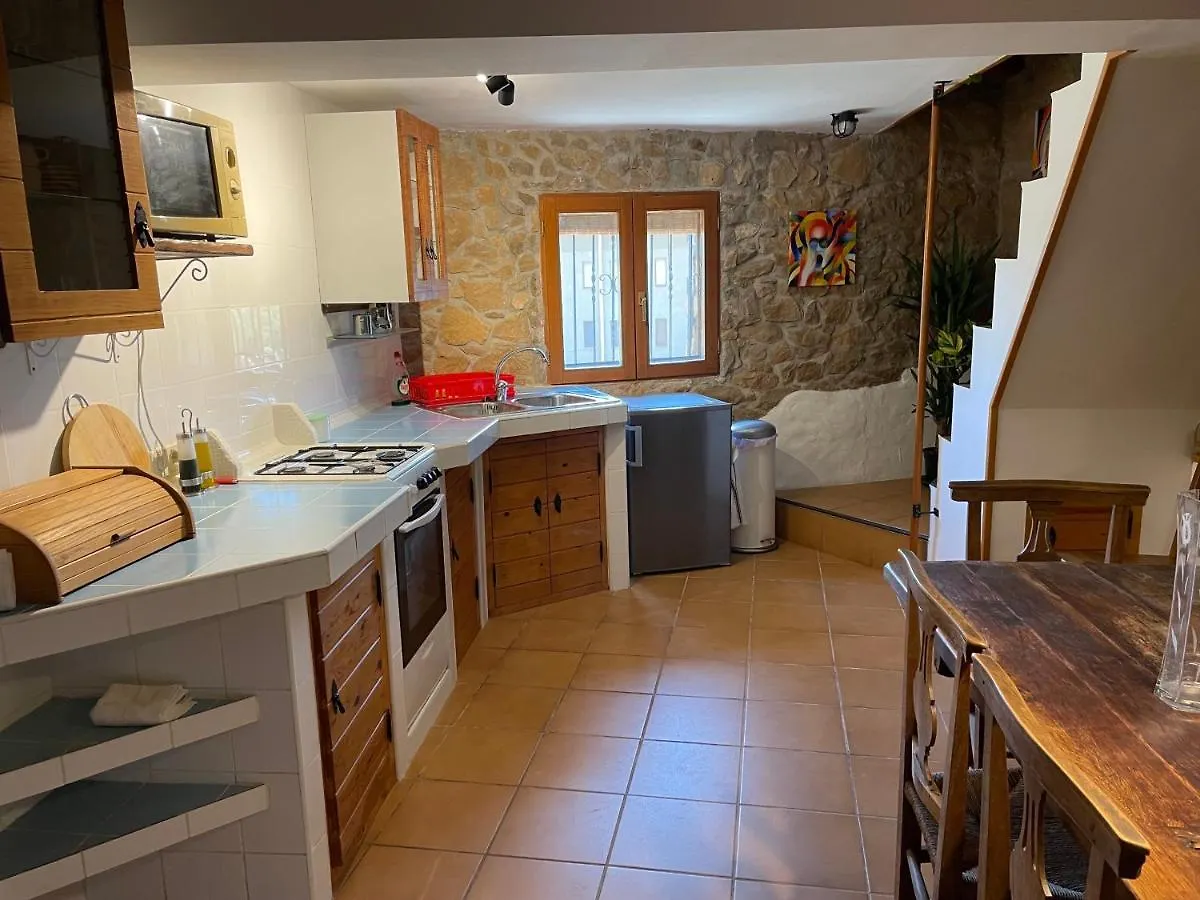 Casa De Lilith Villa Aren Spain